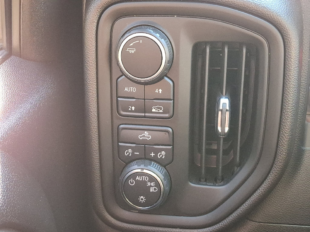 Certified 2022 Chevrolet Silverado 1500 Custom AWD/4WD image 22