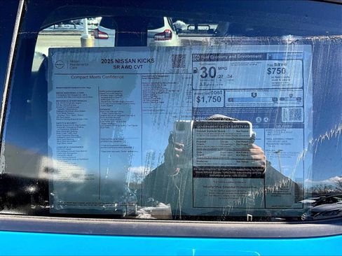 New 2025 Nissan Kicks SR w/ Illumination Package image 18