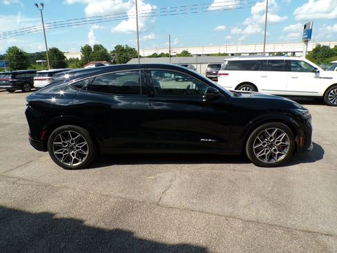 Used 2024 Ford Mustang Mach-E GT image 9