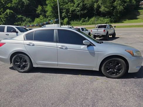 Used 2009 Honda Accord LX-P image 4