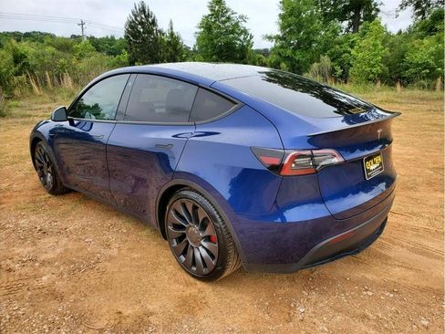 Used 2021 Tesla Model Y Performance AWD/4WD image 9