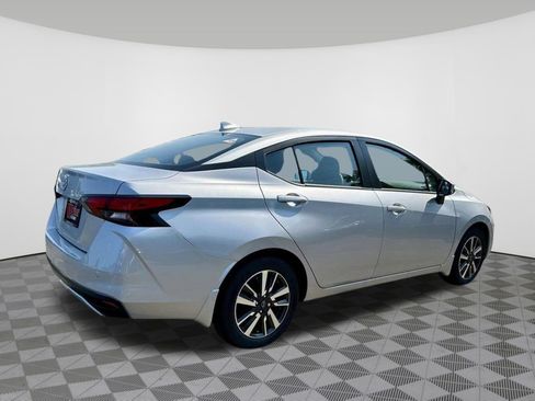 Used 2025 Nissan Versa SV w/ Trunk Package FWD image 3