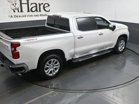 Used 2023 Chevrolet Silverado 1500 LTZ w/ LTZ Premium Package AWD/4WD image 39