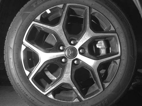 Used 2025 Jeep Compass Limited image 13