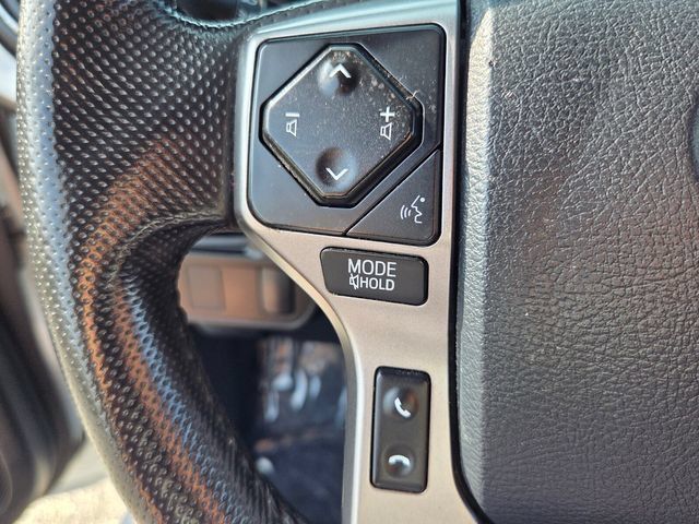 Used 2017 Toyota Tacoma SR5 w/ Tow Package RWD image 27