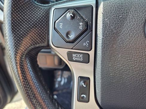 Used 2017 Toyota Tacoma SR5 w/ Tow Package RWD image 27