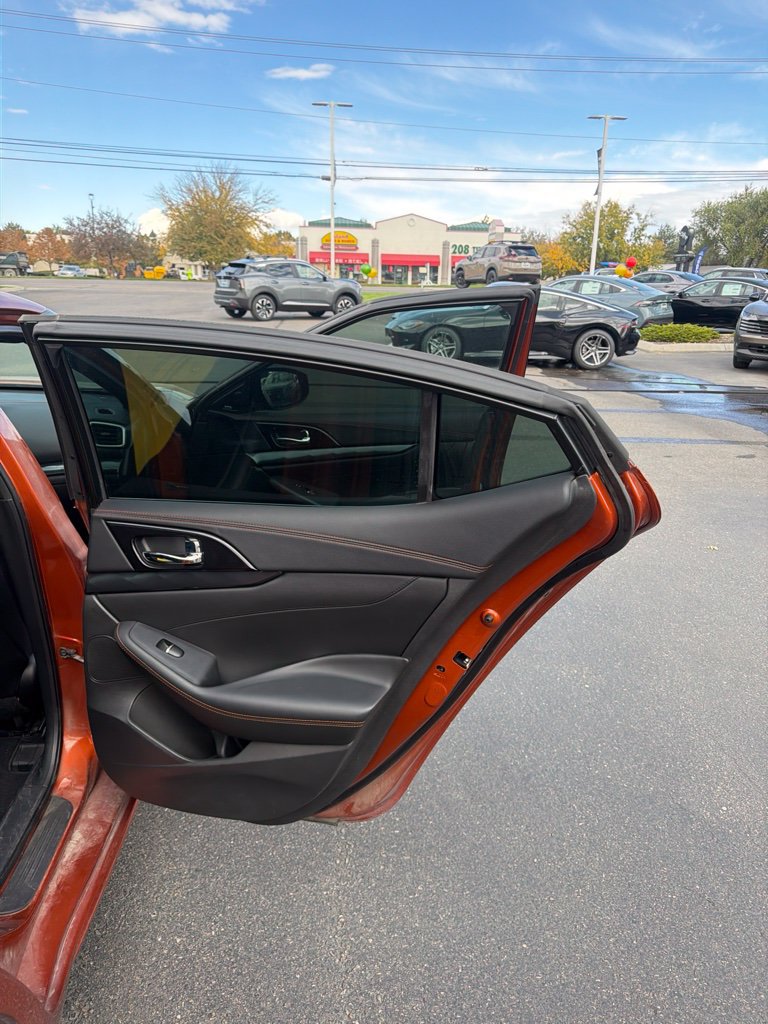 Used 2019 Nissan Maxima SR w/ Premium Package FWD image 12