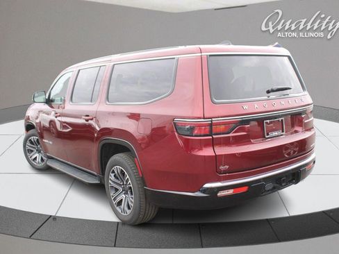 Used 2024 Jeep Wagoneer L Series II w/ Flexible Seating Group image 6