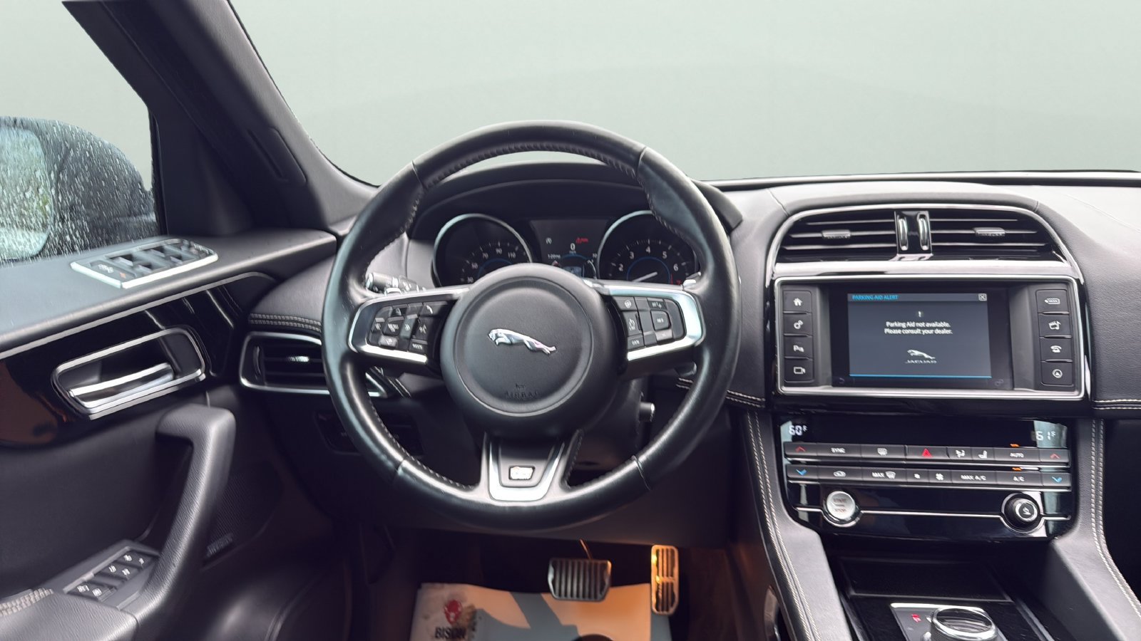 Used 2018 Jaguar F-PACE R-Sport AWD/4WD image 10