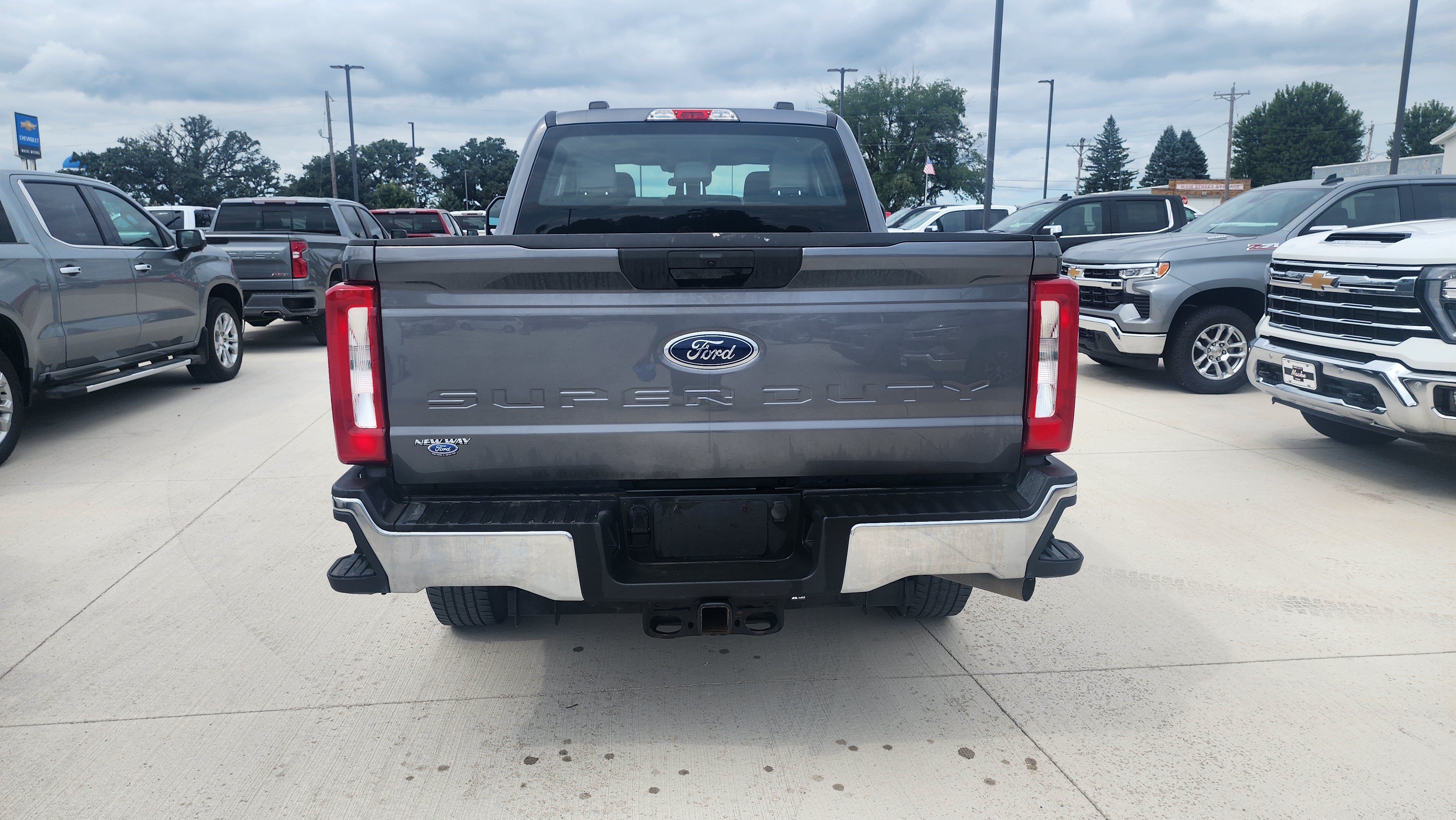 Used 2024 Ford F250 XL w/ Snow Plow Prep Package AWD/4WD image 6
