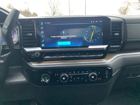 Used 2024 Chevrolet Silverado 1500 LT Trail Boss w/ Protection Package image 24