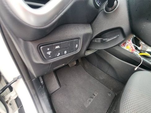 Used 2022 Kia Soul LX w/ Technology Package FWD image 20
