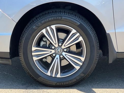 Used 2017 Acura MDX FWD image 32