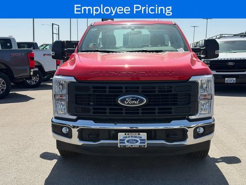 New 2026 Ford F250 XL w/ XL Chrome Package RWD image 2