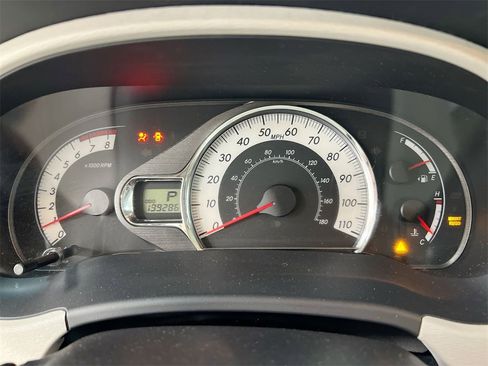 Used 2011 Toyota Sienna SE image 11