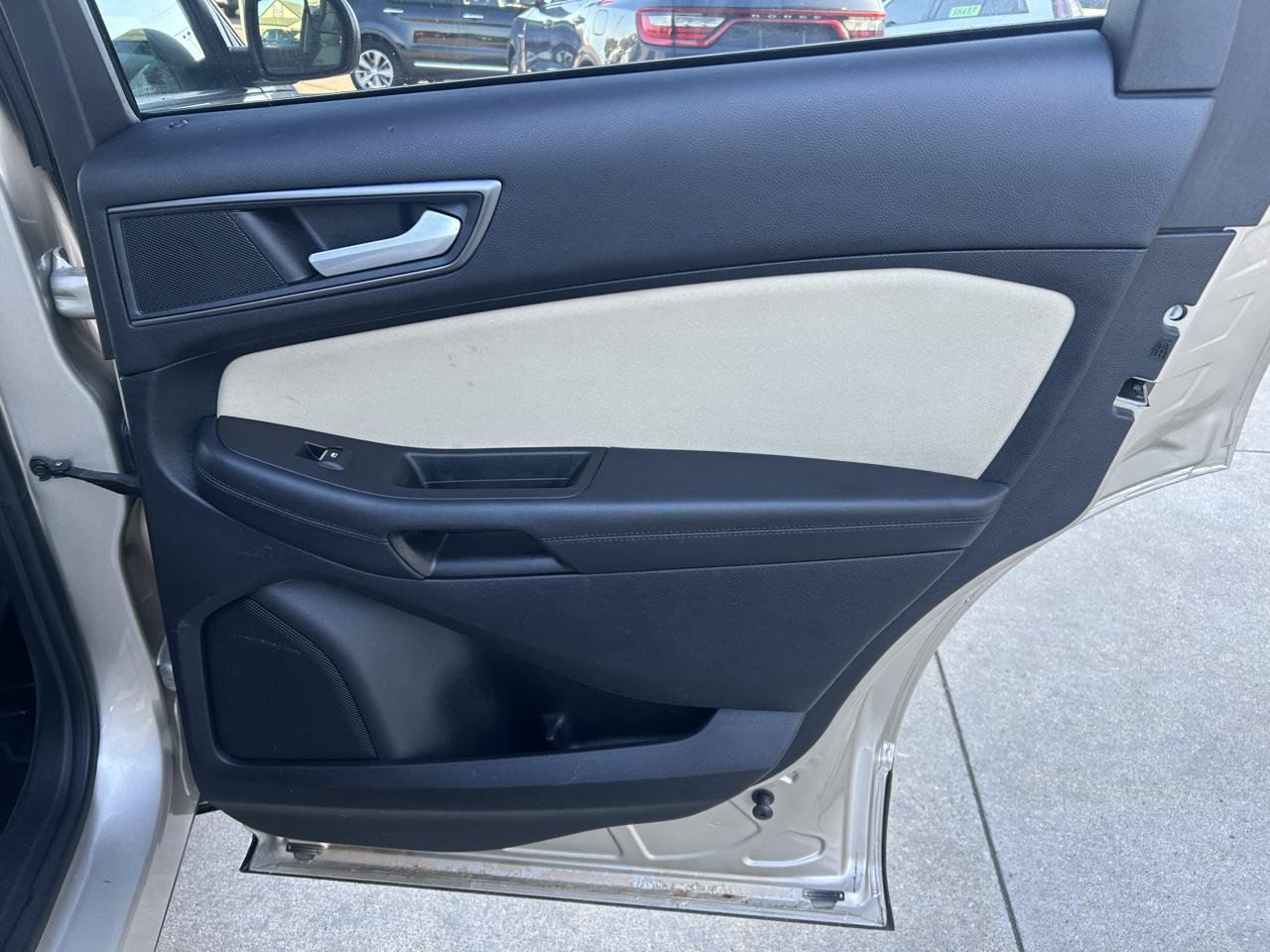Used 2018 Ford Edge SE AWD/4WD image 15