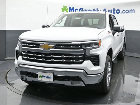 Used 2025 Chevrolet Silverado 1500 LTZ w/ LTZ Premium Package image 5