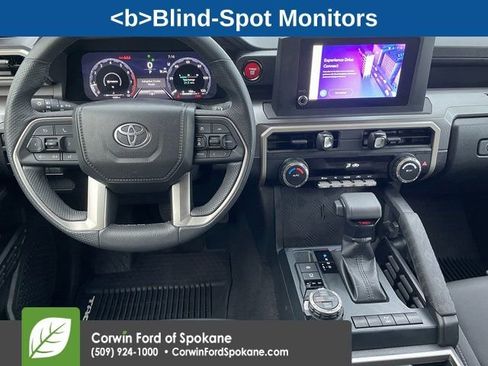 Used 2025 Toyota Tacoma TRD Off-Road image 3