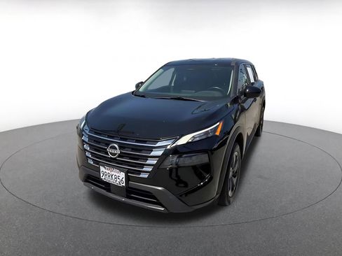 Used 2025 Nissan Rogue SV FWD image 7