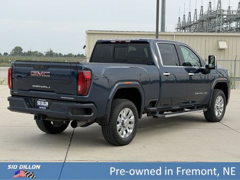 Used 2021 GMC Sierra 2500 Denali AWD/4WD image 4
