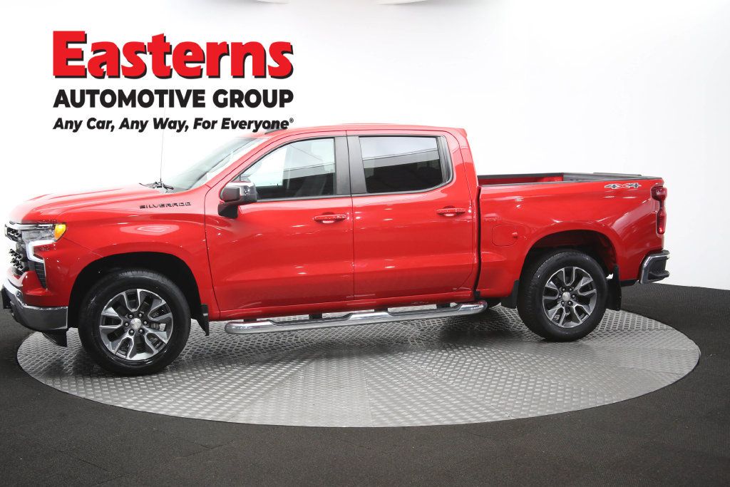 Used 2022 Chevrolet Silverado 1500 LT w/ Convenience Package II AWD/4WD image 60