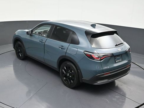 Used 2024 Honda HR-V Sport image 16