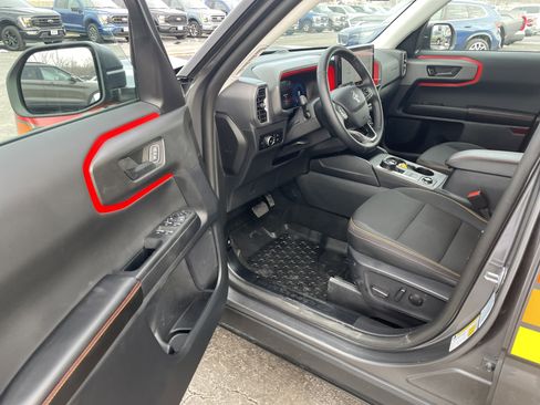 Used 2025 Ford Bronco Sport Free Wheeling w/ Convenience Package image 12