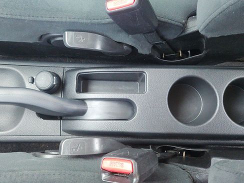 Used 2011 Nissan Versa 1.8 S w/ Plus Pkg FWD image 20