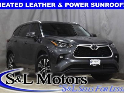 Used 2023 Toyota Highlander XLE