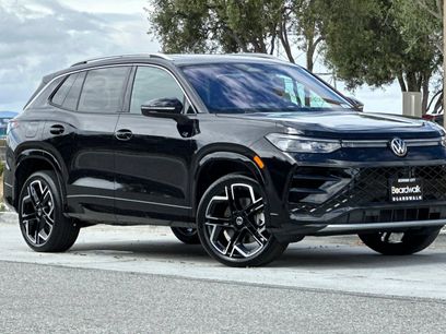 New 2026 Volkswagen Tiguan SEL R-Line
