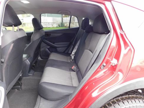 Used 2019 Subaru Crosstrek 2.0i w/ Eyesight System image 5