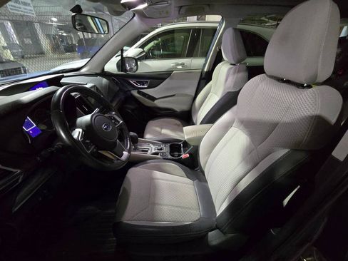 Used 2020 Subaru Forester Premium AWD/4WD image 4
