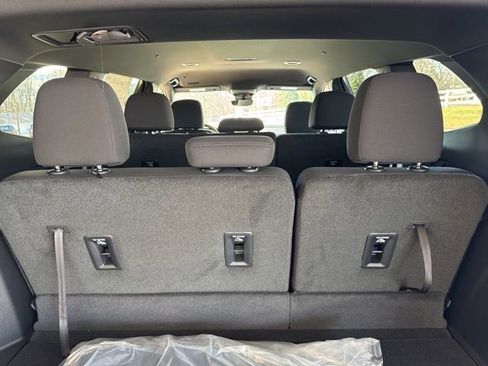 New 2026 GMC Acadia Elevation image 34