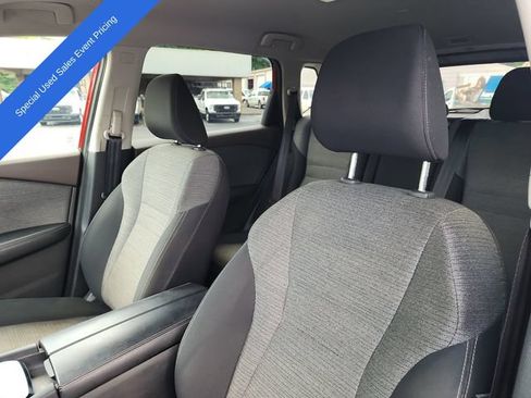 Used 2022 Nissan Rogue SV FWD image 10
