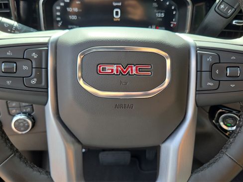 Used 2026 GMC Sierra 1500 SLT AWD/4WD image 22