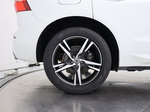 Used 2020 Volvo XC60 T5 R-Design w/ Protection Package image 41