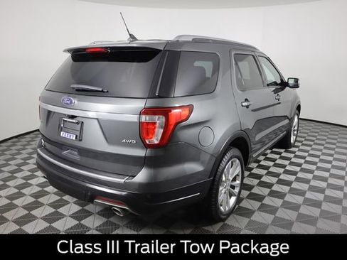 Certified 2018 Ford Explorer XLT w/ Equipment Group 202A image 3