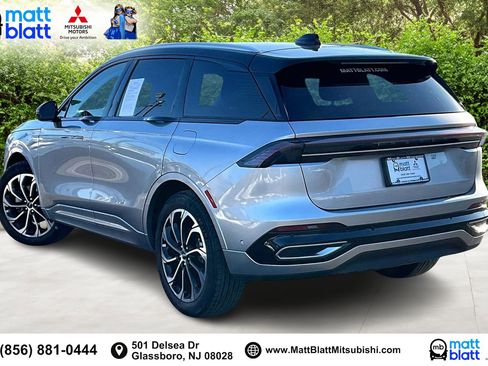 Used 2024 Lincoln Nautilus Reserve image 13