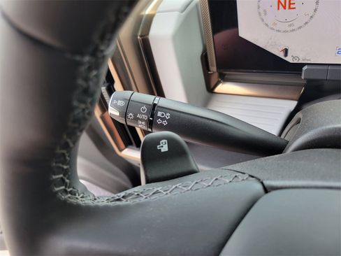 New 2025 GMC Hummer EV 2X image 18