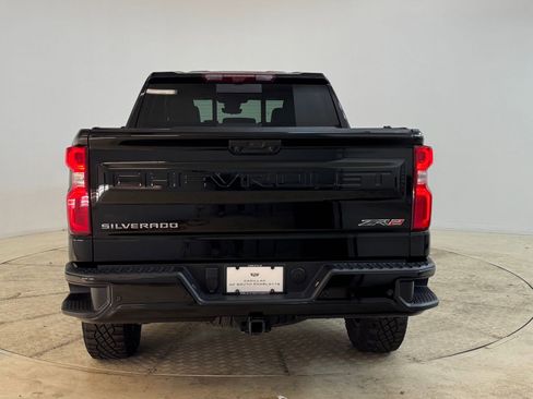 Used 2025 Chevrolet Silverado 1500 ZR2 w/ Technology Package image 10