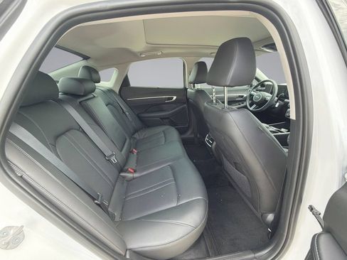 Used 2025 Hyundai Sonata Limited FWD image 17