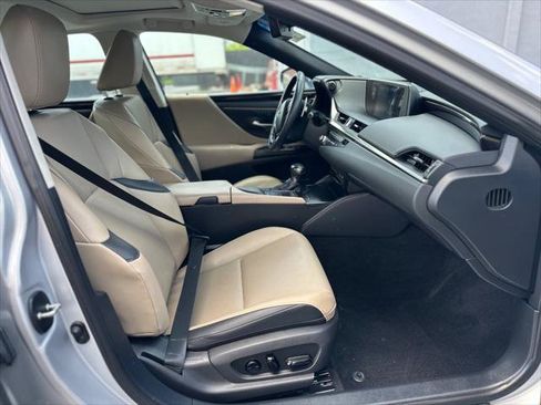 Used 2021 Lexus ES 250 w/ Premium Package AWD/4WD image 19