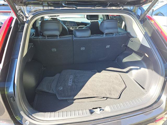Used 2023 Kia Niro Wind w/ Wind Preserve Package FWD image 12