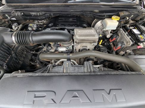 Used 2022 RAM 1500 Laramie AWD/4WD image 30