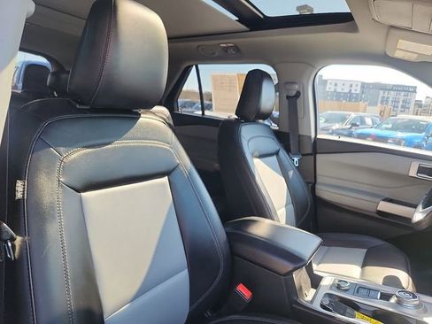 Certified 2023 Ford Explorer XLT w/ Equipment Group 202A AWD/4WD image 35