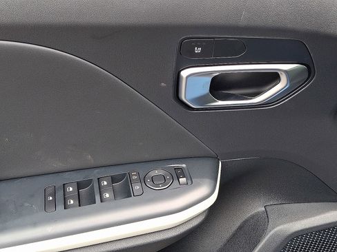 New 2025 Kia K4 GT-Line image 11