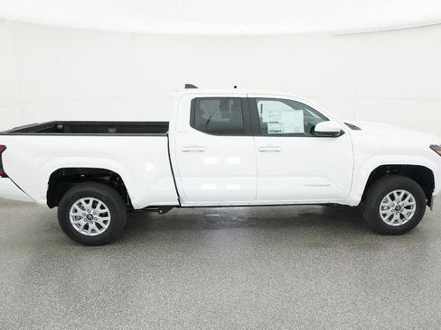 New 2026 Toyota Tacoma SR5 image 47