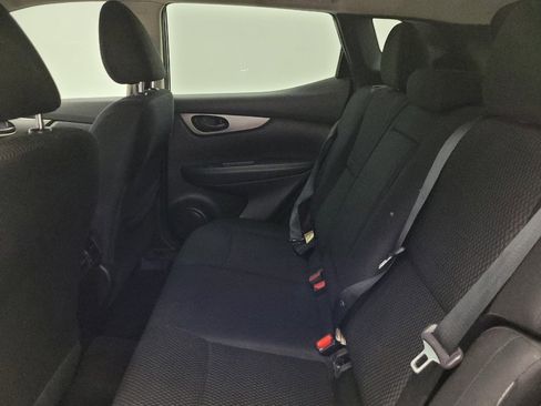 Used 2020 Nissan Rogue Sport S w/ Appearance Package FWD image 18