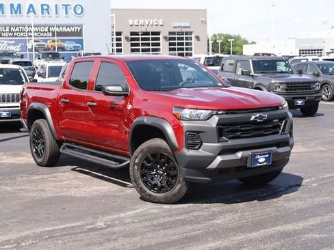 Used 2023 Chevrolet Colorado Trail Boss w/ Advanced Trailering Package AWD/4WD image 2