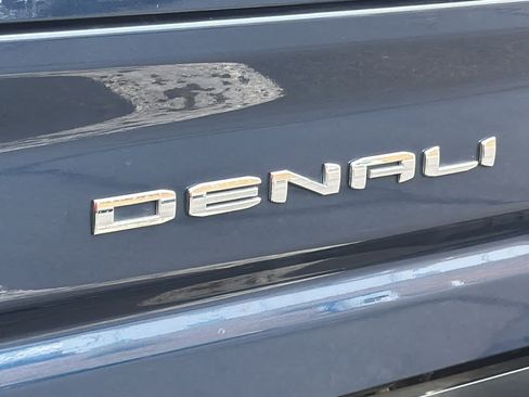 Used 2021 GMC Sierra 2500 Denali w/ Denali Ultimate Package AWD/4WD image 28